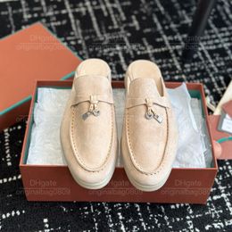 2024 Spring 1:1 Quality Designer Slippers New Classic Colours Real Original Leather Women's Shoes Flip-flops Lazy Slippers French Retro Casual Shoes With Exquisite Box.