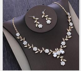 Little Flower Necklace Bride039s Marriage Jewelry Wedding Garment Accessories Necklace Earrings Twopiece Set9811489