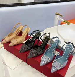 Slingback di lussuosi sandali con sandali per il designer estivo da donna Classic Gold V Rhine-Diamond Metal Fibbia da 4,5 cm da 7,5 cm Scarpe da sposa a spillo