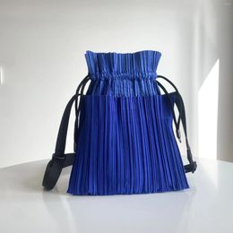 Shopping Bags GGHK Miyake Pleated Splicing Shoulder Bag 2024 Crossbody Small Hit Colour Korean Design Drawstring Bucket