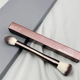 Hourglass Ambient Makeup Powder Metal Handle Brush Soft Fiber Hair Double Head Powder Fashion Design Single Face Brush Quality 240418