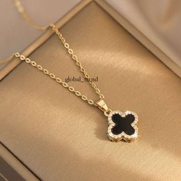 Four Leaf Clover Black and White Dual Color Full Diamond Necklace for Women in 2024, New Trendy and Fashionable Collarbone Chain Titanium Steel Necklace 610