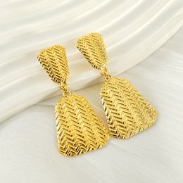 Kleid Dangle 18K Gold plattiert Schmuck Unregelmäßige Geometrie Post -Ohrringe