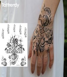 Ganzes 1 -Blatt Schwarz -Weiß -Henna gefälschte Spitzen -Tattoo -Aufkleber Metallic Temporary Flash Tattoos Arabisch Sommer Trendy New S1013B1087688