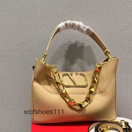 Bags Tote Vallentinoo Stud Rivet Portable Hobo Large Punk Style Shopping Purse Underarm Chain Bucket Bag Designer Single Shoulder Messenger K8YM