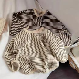 Lawadka 1-8T Cotton Childrens Clothing Long Sleeve T-shirts Striped Baby Boy Girl Tops Casual Kids T-shirt Autumn Spring Tee 240418