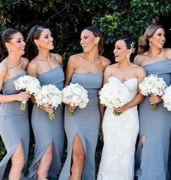 2024 Dusty Blue Bridesmaid Dresses Off the Shoulder Chiffon Side Slit Mermaid Floor Length Beach Wedding Maid of Honour Gowns Plus Size