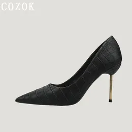 Dress Shoes Luxury Sandals Women Designers Comfortable For Fashion Women's Tennis 2024 High Heels Thin Professional Ol