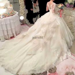 Princess White A Line Wedding Dresses Bridal Gowns Puffy Tiered Tulle Bride Dress Long Sleeves Tulle Ball Gown Wed Dresses Appliques Court Train Vestidos De Noiva