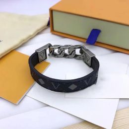 Luxury Jewellery Designer Bracelet For Men Opening Women Bangles V Elegant Fashion Brand Brown Leather Bracelets With Flower Letters