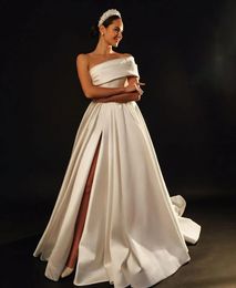 One Shoulder Ivory Satin A Line Wedding Dresses Sexy Thigh Split Simple Boho Court Train Elegant Bride Reception Marriage Robes de Mariee YD