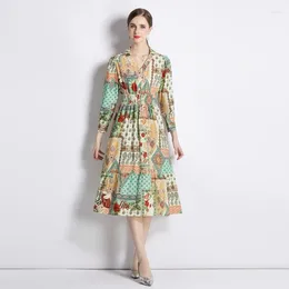 Casual Dresses French Retro Wind Closed Waist Show Thin Fashion V-neck Shirt Type Print Dress QP6521073