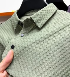 Luxury and fashionable waffle short sleeve t-shirt mens lapel summer high-end ice silk breathable casual polo shirt for men 240417