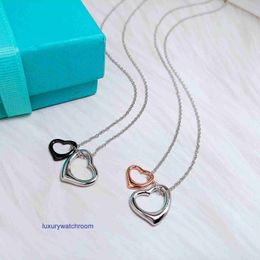 Luxury Tiffenny Designer Brand Pendant Necklaces Tits Sterling Silver S925 Heart to Asymmetric Necklace Fashion Womens Accessories Couple Gift