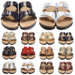 pantofole di designer di spedizioni gratuite per uomini donne scivoli sandali designer sandali boston zoccoli muli designer ostrgo maschi sandles sandles sandali casual sandalie
