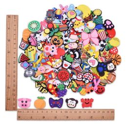 40-150PCS Ranom Cartoon Animal Shoes Charms Flower Pig Letter Decoration Fit Wristband Accessories Kids X-MAS Gifts2875768