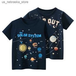 T-shirts 2024 New Childrens Baby Boys and Girls Clothing Summer Cotton T-shirt Short Sleeve Cartoon Space Childrens Top Baby Clothing Q240418