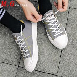 Fitness Shoes Flat Man Casual For Men Low Top Vulcanised Men's Fashion Sneakers Ultralight Mens Soft Espadrilles C8