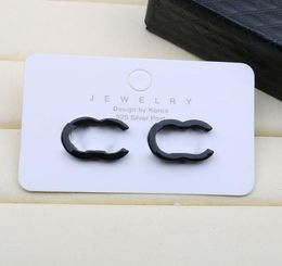 Brand Simple Women Luxury Designer Stud Black White 2color Crystal Rhinestone Metal Letter Earrings for Girls Lovers Jewelry Gifts9469080