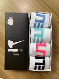 2024 Box packaging high quality Sports Socks Men Elite Basketball Socks Cushioned Breathable Sweat Man Athletic Socks With hook Print