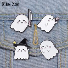 Brooches Boo Ghost Enamel Pins Custom Halloween Spooky Dagger Lapel Badges Cartoon Punk Funny Jewellery Gift For Friends