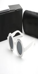 Designer Round Sunglasses Fashion Glasses Circular Design for Man Woman Full Frame Black White Color Optional Highquality1871933