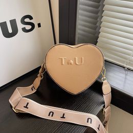 Evening Bags Heart-shaped Pouch Shoppers Tote Bag PU Leather Designer Bag Women Designers Handbag Purse Ladies Fashion Crossbody