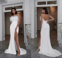 Furs Modern White Satin Mermaid Wedding Dresses Spaghetti Straps Sexy Thigh Split Backless Robes de Mariee Sweep Train Open Back Bride Simple Bridal Gowns CL2537