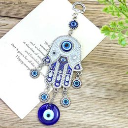 Keychains Lanyards Lucky Fatima Handwall Hanging Decoration Amulet Protects Trkiye Blue Eye Nazar Bonchuk Protects Windbell Car Pendant Key Chain Y240417