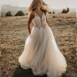 2024 Newest Beach Wedding Dresses V Neck Spaghetti Strpas Tulle Luxury Beads Crystal Floor Length Country Wedding Gowns