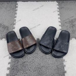 Guldmaskinvaruspänne tofflor för barn Elevpojkflickor Rems Sandal Logo Slides Toddler Förskolan Cross Strap Mule Beach Pool Home Slide Waterproof Shoes Loafers