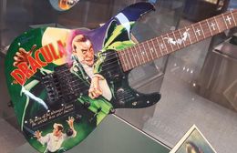 Rare Metallic Kirk Hammett KH 2 Dracula Electric Guitar Bat Cross Inlay Floyd Rose Tremolo Extra Thin Flat Neck Contour Activ7190481