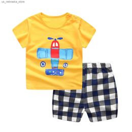 T-shirts Fashionable summer clothing boys baby short sleeved T-shirt loose two-piece set for young childrens new design trajectory suit round neck Q240418