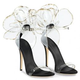 2024 Frauen Damen PVC Leder 9,5 cm High Heels Sandalen Sommer lässig Hochzeit Gladiator Sexy Schuhe 3d große transparente Blumen-Peep-Toe One-Line-Schnalle Größe 34-42 LG