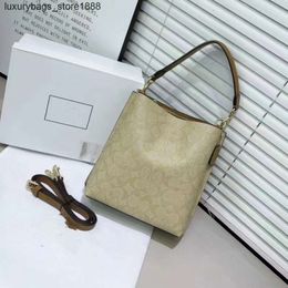 Factory High Quality 75% Discount Wholesale Womens Bag 2024 New Bucket Classic Old Flower One Shoulder Crossbody Handbag Versatile Underarm Trendy