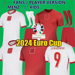 24 25 Maglie da calcio Polonia Lewandowski 2024 Euro Cup Away Away Team National Team Milik Piszczek Piatek Grosicki Krychowiak Zielinski Shirt da calcio per bambini