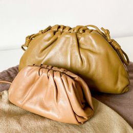 Womens Luxury mini cloud pouch Designer tote bag strap mens weekend lambskin leather CrossBody Clutch Bags lady handbags purse weave travel even Shoulder sling bag