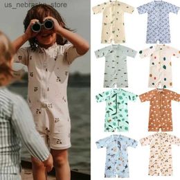 One-Pieces UV baby boy swimsuit integrated pleated SPF 50 long sleeved childrens 1-7 years Q240419