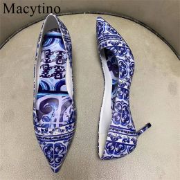 Sandals 2022 New Blue and White Porcelain Flower Pointed High Heels Pumps Fashion Allmatch Nice Leather Shoes