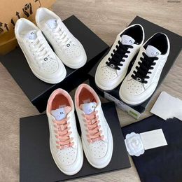 top quality 9 colours Dress Shoes Womens luxury foam flat trainer mens gift Designer Channel Rubber run Shoes loafer low basketball shoe Outdoor hike Casual sneakers