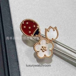 High End Jewellery rings for vancleff womens V Gold Lucky Clover White Fritillaria Blossom Ring Womens Light Luxury Precision Original 1:1 With Real Logo