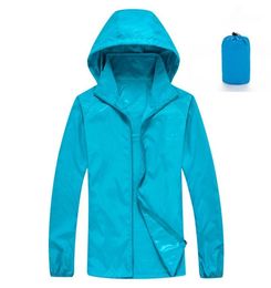 Designer Summer Women and Mens Raincoat Jackets White Pink Outdoor Casual Hiking Waterproof Windproof Hooded Quick Dry Rain Coat K7359646