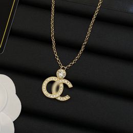Original Logo Frauen Modedesigner Halskette Luxusbrief Diamanten Halskette Calssic Größe Anhänger Halsketten für Dame