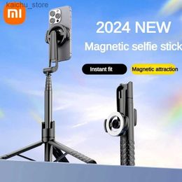 Selfie Monopods Stretchable Magnetic Selfie Stick 1.24M Mini Portable Selfie Stick Tripod with Remote Control for Live Boadcasting Y240418