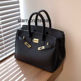 Women Luxury Handbag L High end and large capacity bag for women in of 2023 new trendy and versatile with stylish and stylish shoulder bag and tote bag