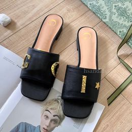 Designer Slippers Summer Beach Sandals Slides Luxury Women Slippers Classic Flip Flops Leather Sandal with Double Metal Black White Brown shoes