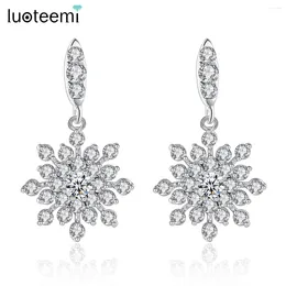 Dangle Earrings LUOTEEMI Clear Cubic Zirconia Christmas Snowflake Drop Earring Statement Crystal Stone For Girls Korean Fashion Gift