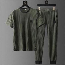 Summer Ice Silk Casual Sports Suit Mens Pleated Thin t shirt Pants Two Piece Set Mens High Quality Breathable Tracksuit 240410