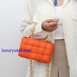 Womens Designer Chain Cassette Cross-body Bag Luxury BotegaVeneta Padded Intreccio Leather Cross Body Bag with Gold/Silver Chain Single Interior Zip Pocket Y71V