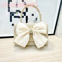 New Light Luxury Designer Shoulder Bag Women's Celebrity Dinner Handbag Single Shoulder Bag Hand held Underarm Bag Crossbody Women's Wallet Diamond Shopping 8500